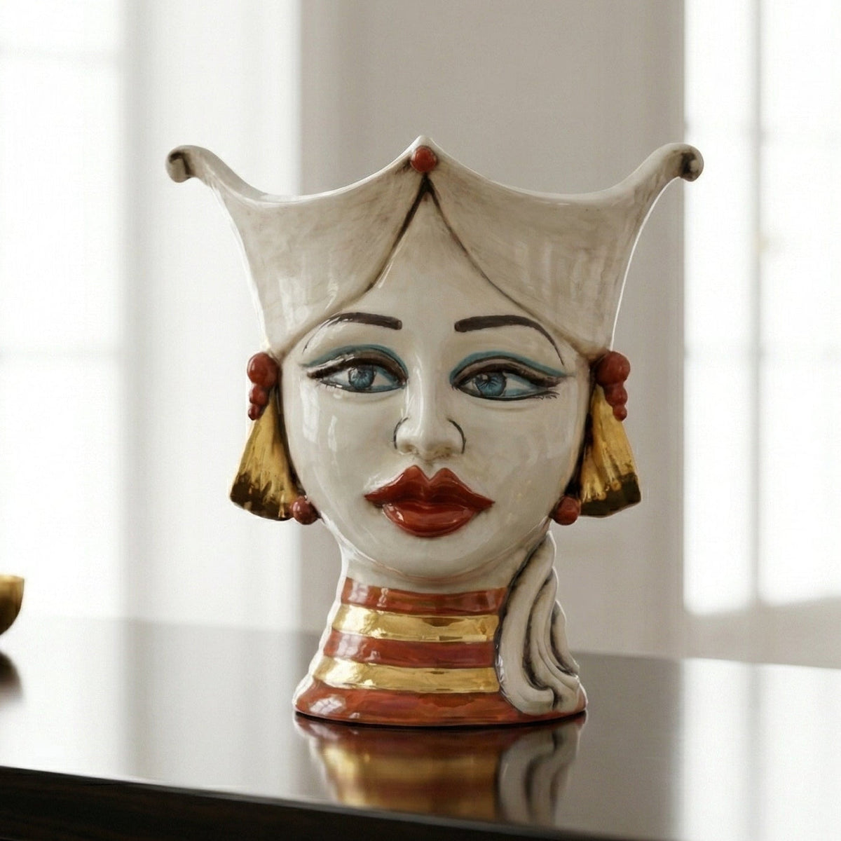 Testa di Moro Aisha, Frau, antikes Perlmutt, Gold und Lüster, Feingold. Ceramiche Sofia, Caltagirone