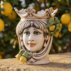 Testa di Moro mit Zitronen, Frau, Perlmutt. Ceramiche Sofia, Caltagirone