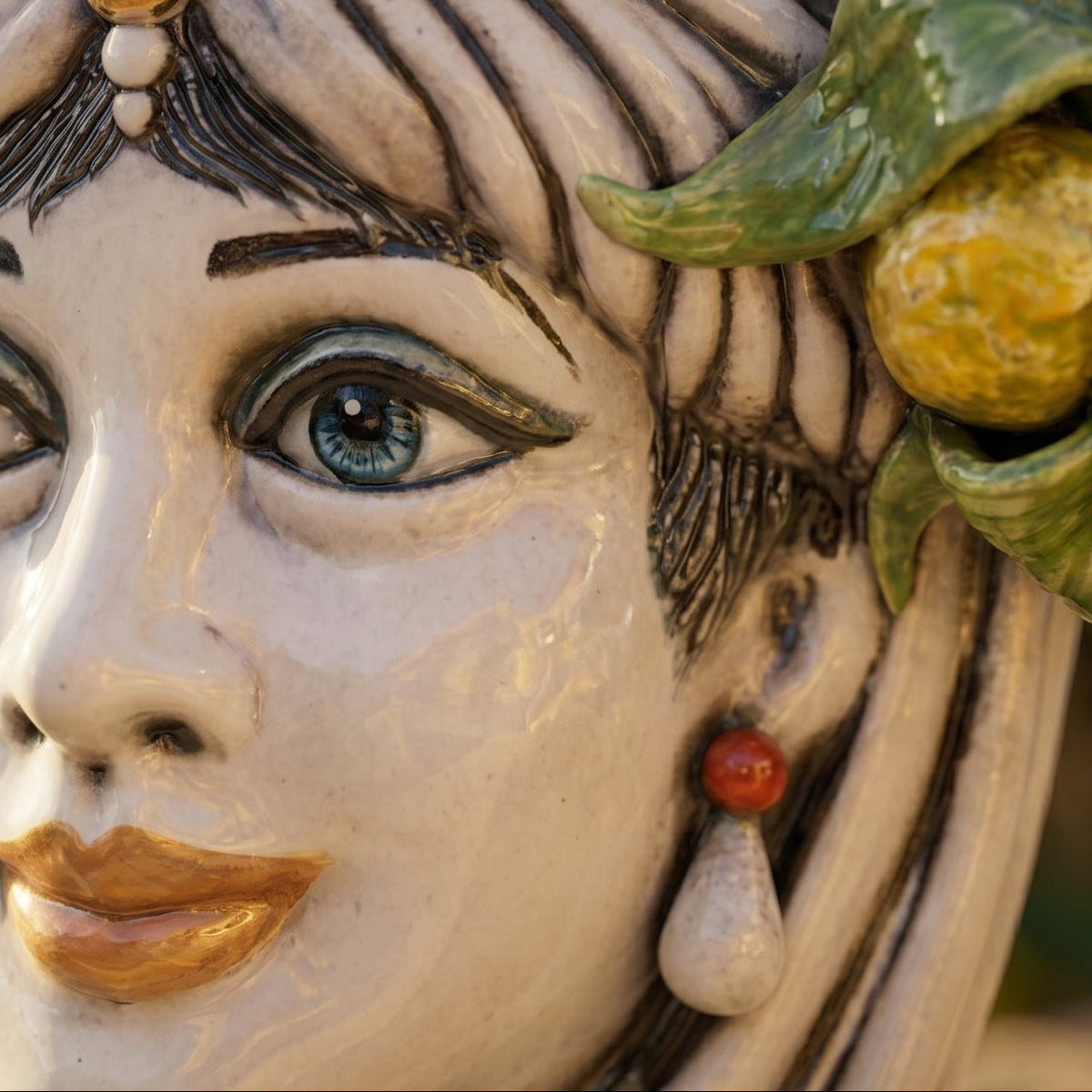 Testa di Moro with Lemons, Woman, mother of pearl. Ceramiche Sofia, Caltagirone