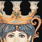 Testa di Moro Candeliere, Frau, Blau und Orange. Sizilianische Keramik aus Caltagirone, Sofia