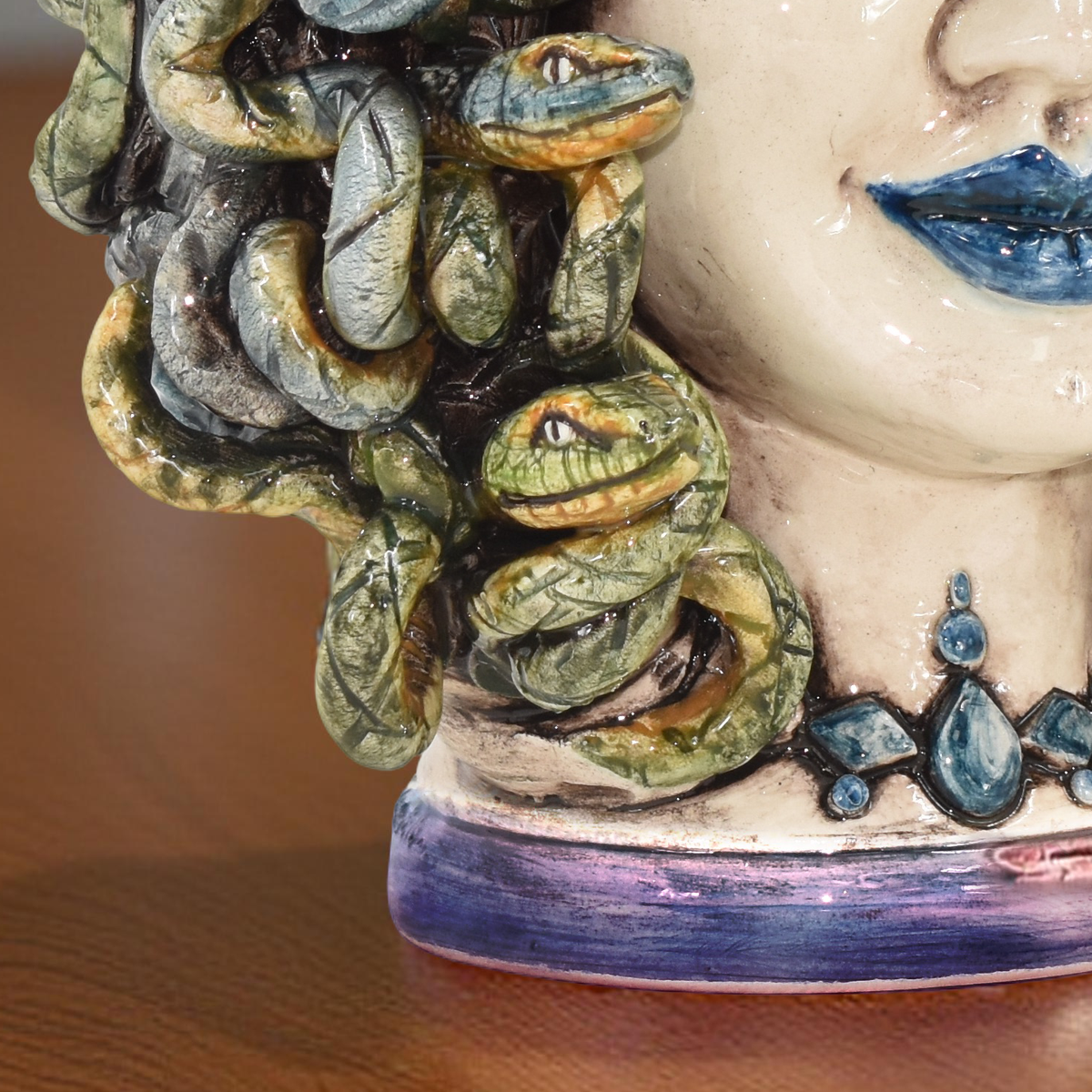 Medusa head h 25 with turban, Wisteria Lustre, Ceramiche di Caltagirone Sofia